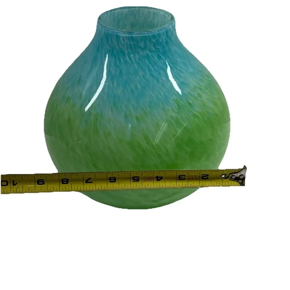 LOT OF 2 - Beautiful Vintage Hand Blown Glass Vases - VGC - Great Design‎
